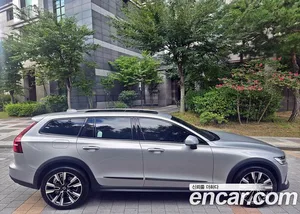 Volvo V60, 2023 — миниатюра 7