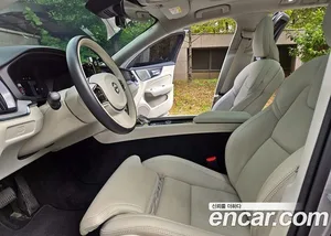 Volvo V60, 2023 — миниатюра 10