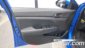 Hyundai Avante, 2017 — миниатюра 14