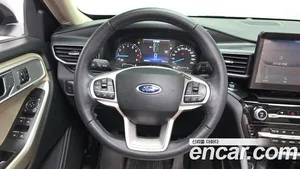 Ford Explorer, 2021 — миниатюра 13
