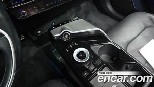 Kia EV6, 2022 — миниатюра 12