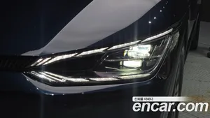 Kia EV6, 2022 — миниатюра 8