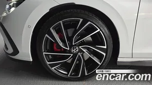 Volkswagen Golf, 2022 — миниатюра 5
