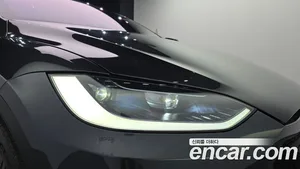 Tesla Model X, 2026 — миниатюра 8