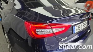 Maserati Quattroporte, 2017 — миниатюра 9