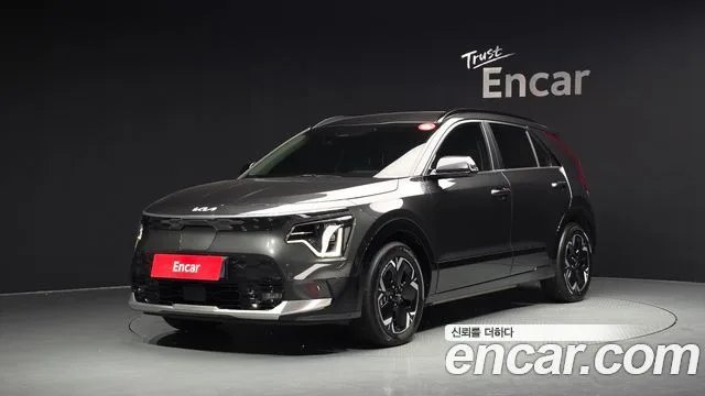 Kia Niro, 2023 — фото автомобиля из Кореи
