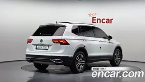 Volkswagen Tiguan, 2023 — миниатюра 2
