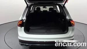 Volkswagen Tiguan, 2023 — миниатюра 26