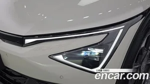 Kia EV6, 2024 — миниатюра 8
