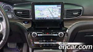 Ford Explorer, 2022 — миниатюра 18