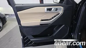 Ford Explorer, 2022 — миниатюра 14