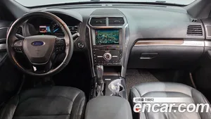 Ford Explorer, 2018 — миниатюра 10
