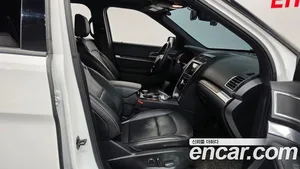 Ford Explorer, 2018 — миниатюра 16