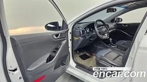 Hyundai Ioniq, 2017 — миниатюра 13
