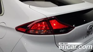 Hyundai Ioniq, 2017 — миниатюра 9