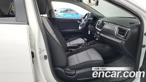 Kia Stonic, 2018 — миниатюра 16
