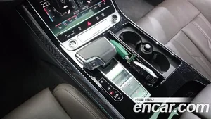 Audi A8, 2023 — миниатюра 12