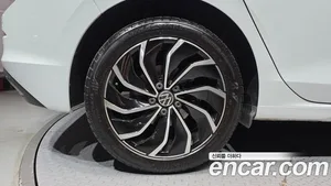 Volkswagen Golf, 2022 — миниатюра 5