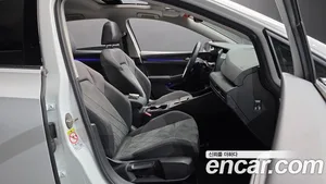 Volkswagen Golf, 2022 — миниатюра 16