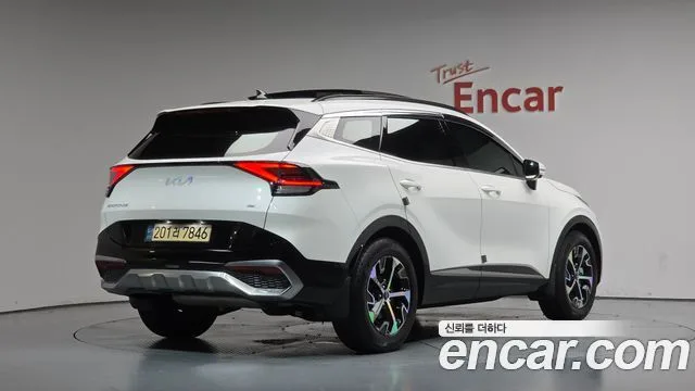 Kia Sportage, 2022 — фото автомобиля из Кореи