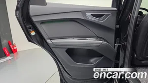 Audi Q4 e-tron, 2022 — миниатюра 14