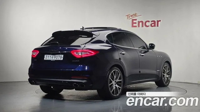 Maserati Levante, 2019 — фото автомобиля из Кореи