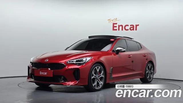 Kia Stinger, 2017 — фото автомобиля из Кореи