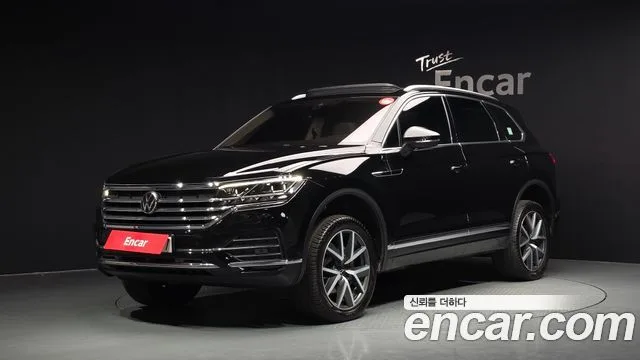 Volkswagen Touareg, 2023 — фото автомобиля из Кореи