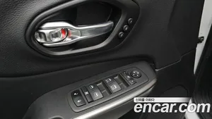 Jeep Cherokee, 2022 — миниатюра 19