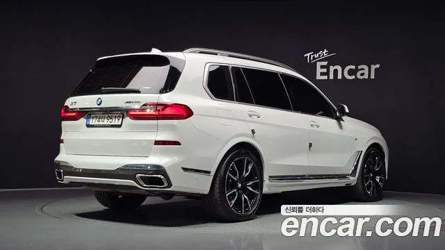 BMW X7, 2022 — фото автомобиля из Кореи
