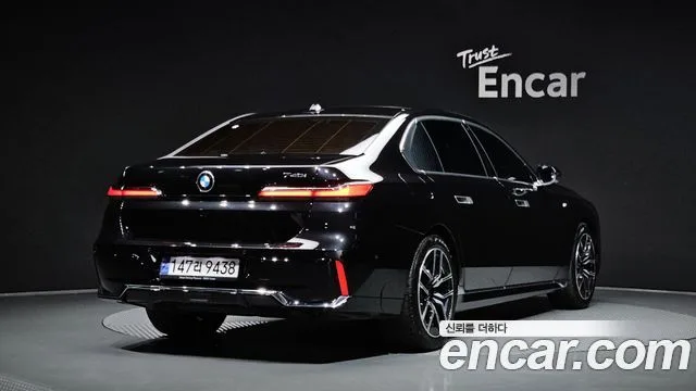 BMW 7-Series, 2023 — фото автомобиля из Кореи