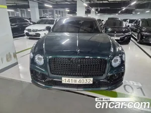 Bentley Flying Spur, 2023 — миниатюра 1