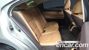 Lexus ES, 2018 — миниатюра 17