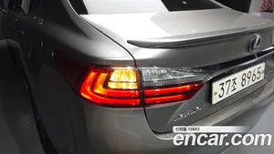 Lexus ES, 2018 — миниатюра 8