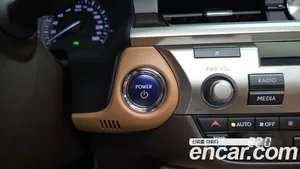 Lexus ES, 2018 — миниатюра 37