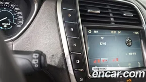 Lincoln MKX, 2018 — миниатюра 12
