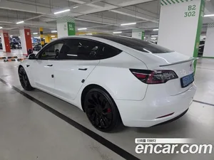 Tesla Model 3, 2022 — миниатюра 4