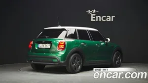 Mini Cooper, 2022 — миниатюра 2
