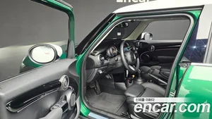Mini Cooper, 2022 — миниатюра 10