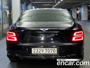 Bentley Flying Spur, 2021 — миниатюра 5