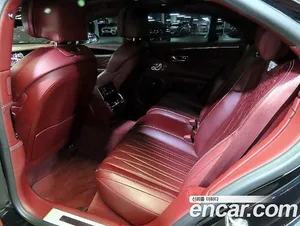 Bentley Flying Spur, 2021 — миниатюра 7