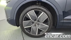 Volkswagen Touareg, 2024 — миниатюра 5
