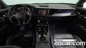 Audi RS e-tron GT, 2022 — миниатюра 10
