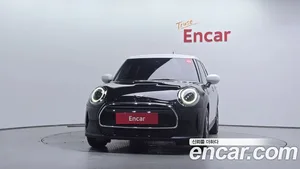 Mini Cooper, 2023 — миниатюра 3