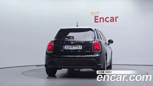 Mini Cooper, 2023 — миниатюра 4