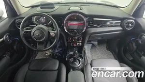 Mini Cooper, 2023 — миниатюра 10
