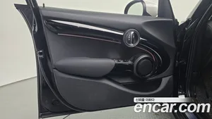 Mini Cooper, 2023 — миниатюра 14