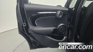 Mini Cooper, 2023 — миниатюра 15
