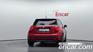 Mini Cooper, 2023 — миниатюра 4