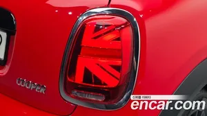 Mini Cooper, 2023 — миниатюра 9